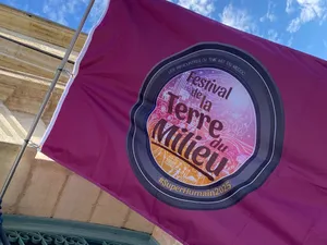 AllSignsToday.Com - Rectangle Flag