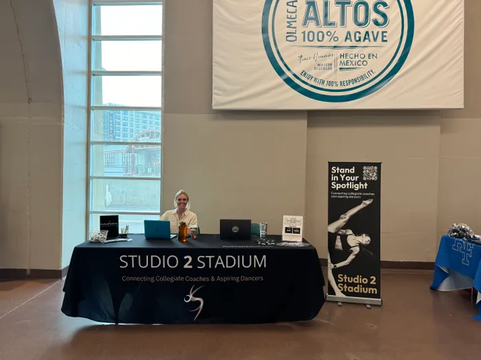 AllSignsToday.Com - Roll Up Banner Stands