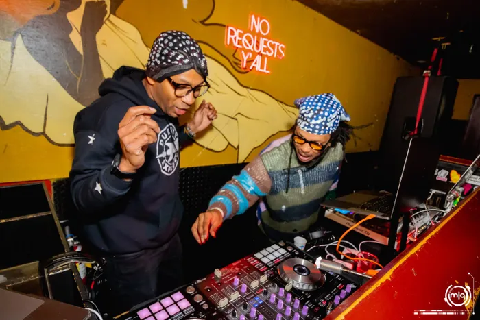 AllSignsToday.Com - Custom Neon Sign